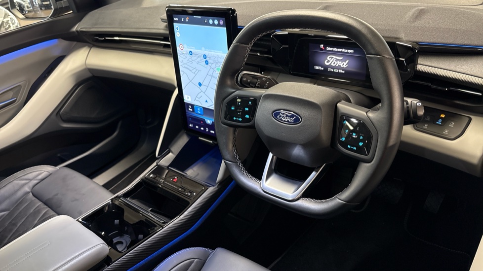 Ford Explorer 210kW Premium 77kWh 5dr Auto Electric Estate - Image 11