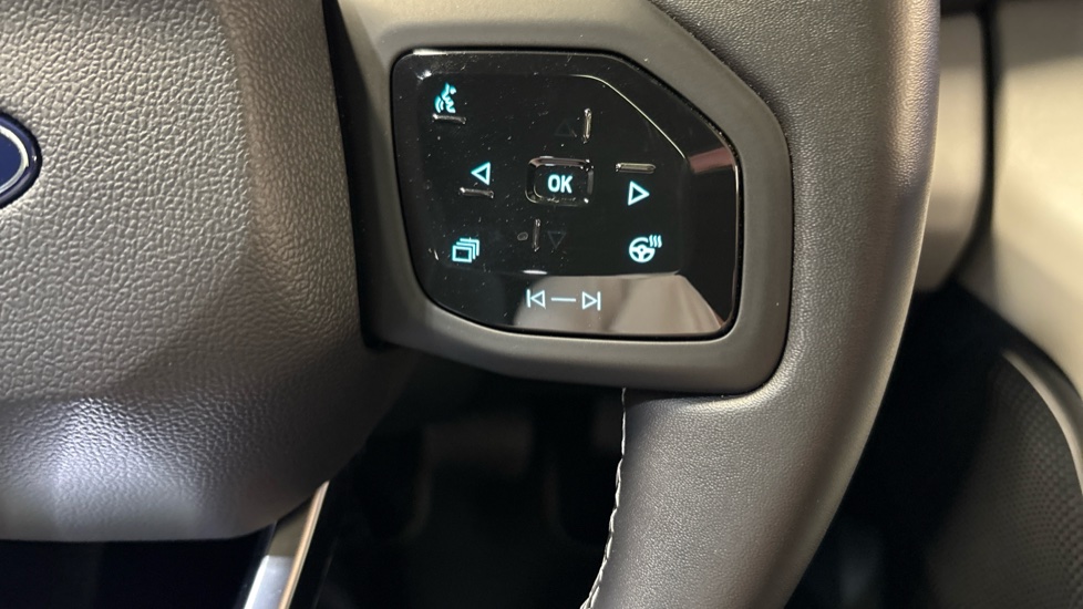 Ford Explorer 210kW Premium 77kWh 5dr Auto Electric Estate - Image 33