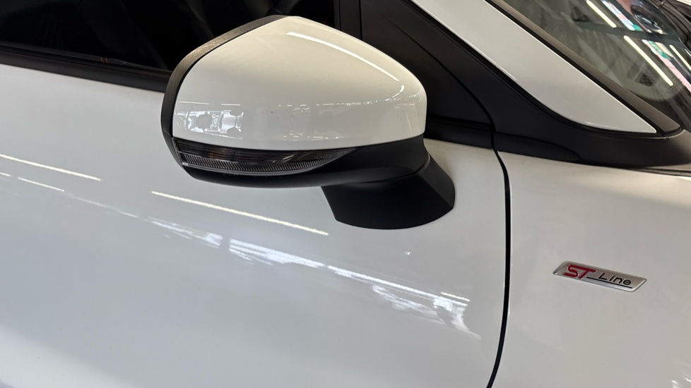 Ford Puma 1.0 EcoBoost Hybrid mHEV 155 ST-Line X 5dr Petrol Hatchback - Image 45