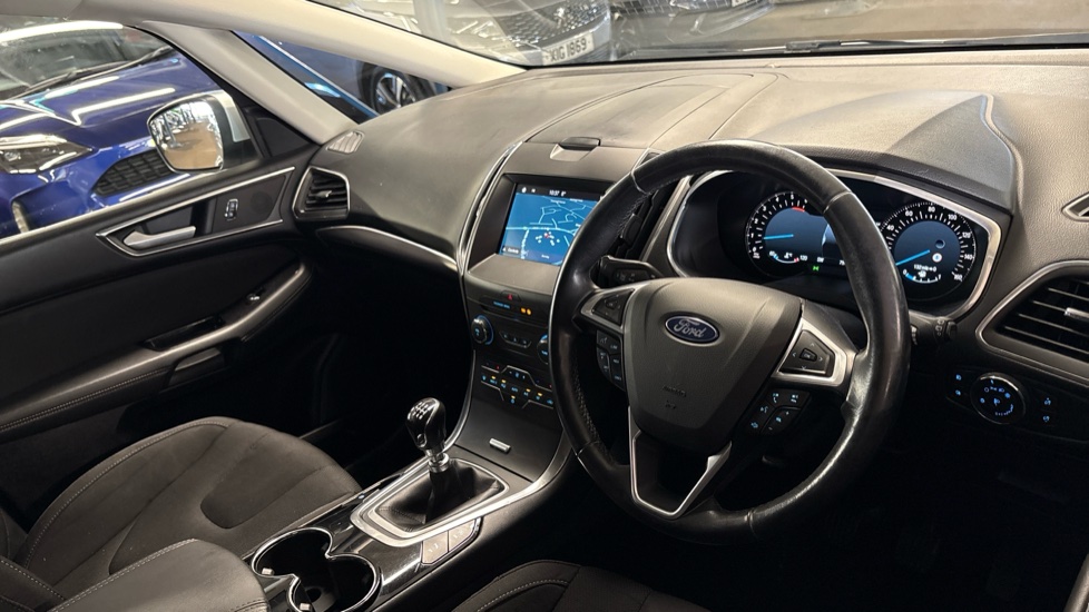 Ford S-MAX 2.0 TDCi 180 Titanium 5dr Diesel Estate - Image 14