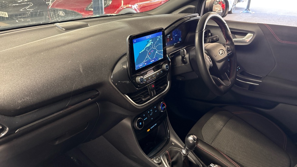 Ford Puma 1.0 EcoBoost Hybrid mHEV ST-Line 5dr Petrol Hatchback - Image 9