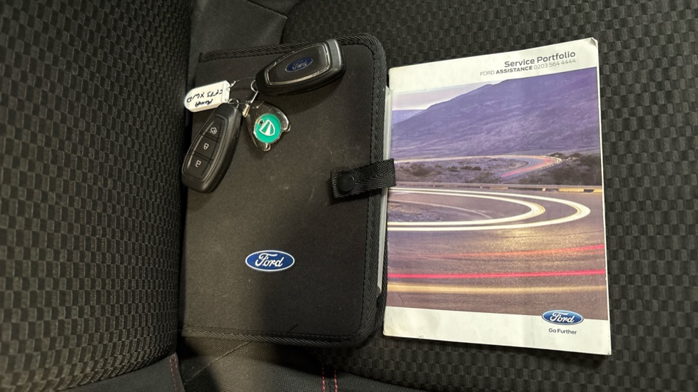 Ford Puma 1.0 EcoBoost Hybrid mHEV ST-Line 5dr Petrol Hatchback - Image 19
