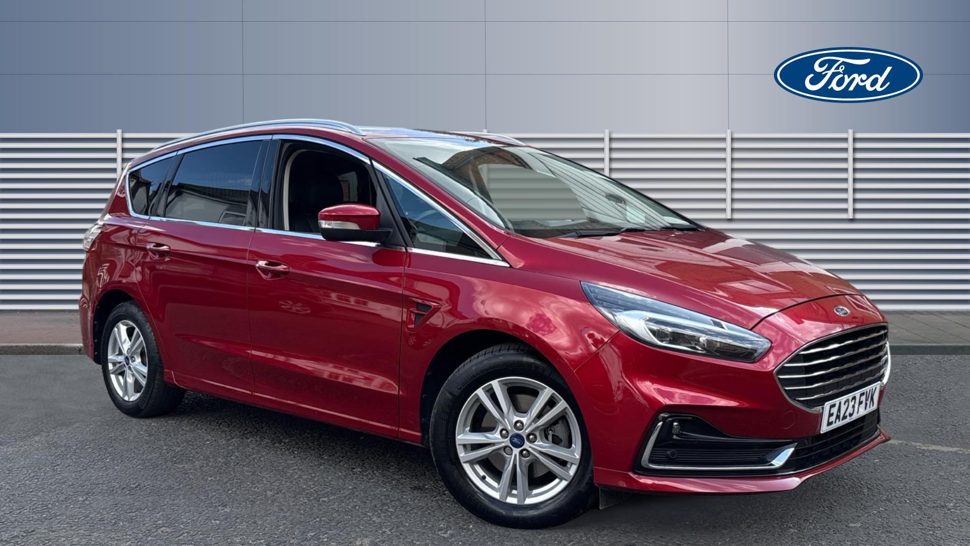 Ford S-Max listing photo