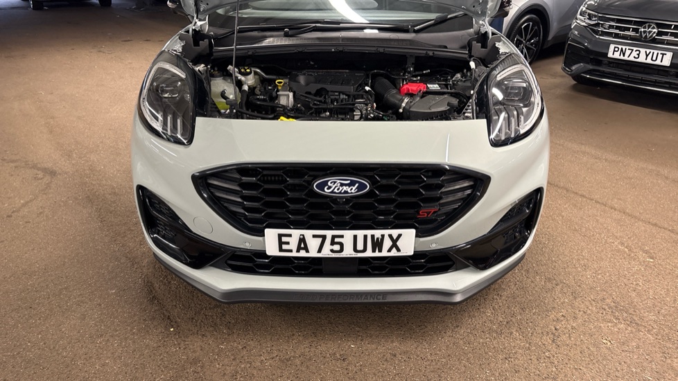 Ford Puma ST 1.0 EcoBoost Hybrid mHEV 170 ST 5dr DCT Petrol Hatchback - Image 8