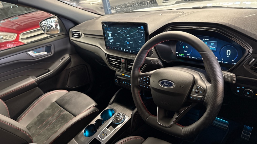Ford Kuga 2.5 PHEV ST-Line X Black Package 5dr CVT Estate - Image 11