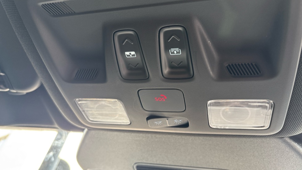 Ford Kuga 2.5 PHEV ST-Line X Black Package 5dr CVT Estate - Image 24