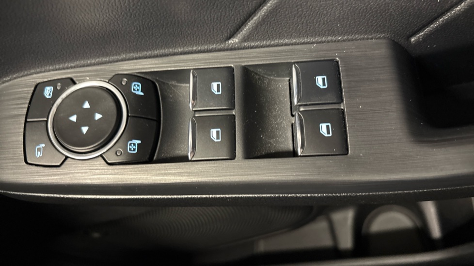 Ford Kuga 2.5 PHEV ST-Line X Black Package 5dr CVT Estate - Image 28