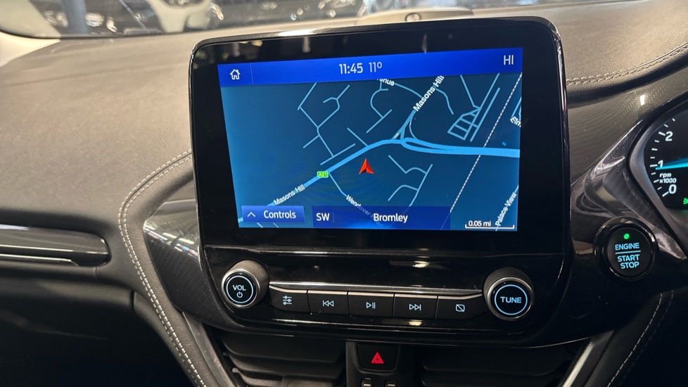 Ford Fiesta 1.0 EcoBoost Hybrid mHEV 155 Vignale Edition 5dr Petrol Hatchback - Image 12