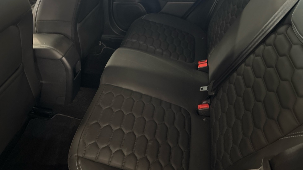 Ford Fiesta 1.0 EcoBoost Hybrid mHEV 155 Vignale Edition 5dr Petrol Hatchback - Image 16