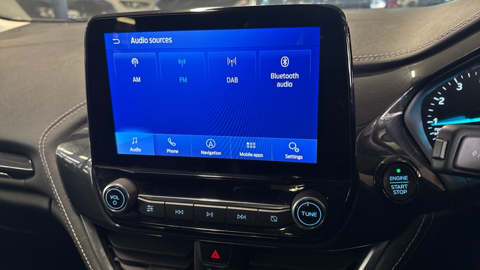 Ford Fiesta 1.0 EcoBoost Hybrid mHEV 155 Vignale Edition 5dr Petrol Hatchback - Image 35
