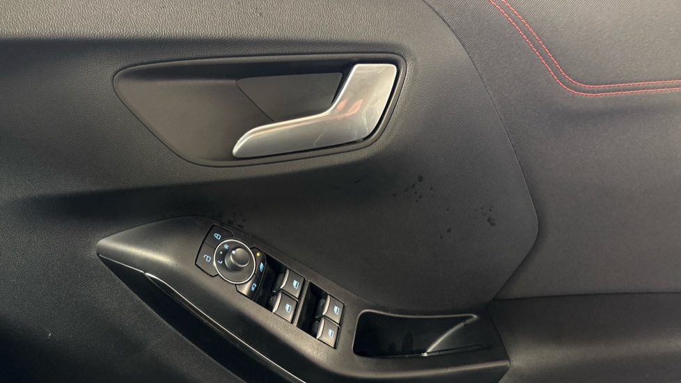 Ford Puma 1.0 EcoBoost Hybrid mHEV ST-Line 5dr Petrol Hatchback - Image 22