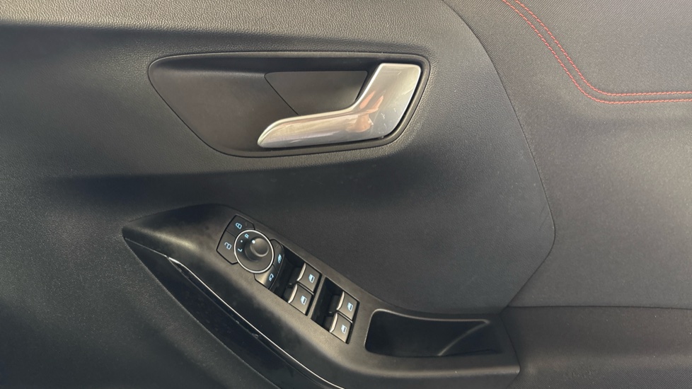 Ford Puma 1.0 EcoBoost Hybrid mHEV ST-Line 5dr DCT Petrol Hatchback - Image 23