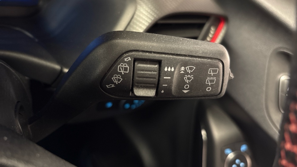 Ford Puma 1.0 EcoBoost Hybrid mHEV ST-Line X 5dr Petrol Hatchback - Image 29