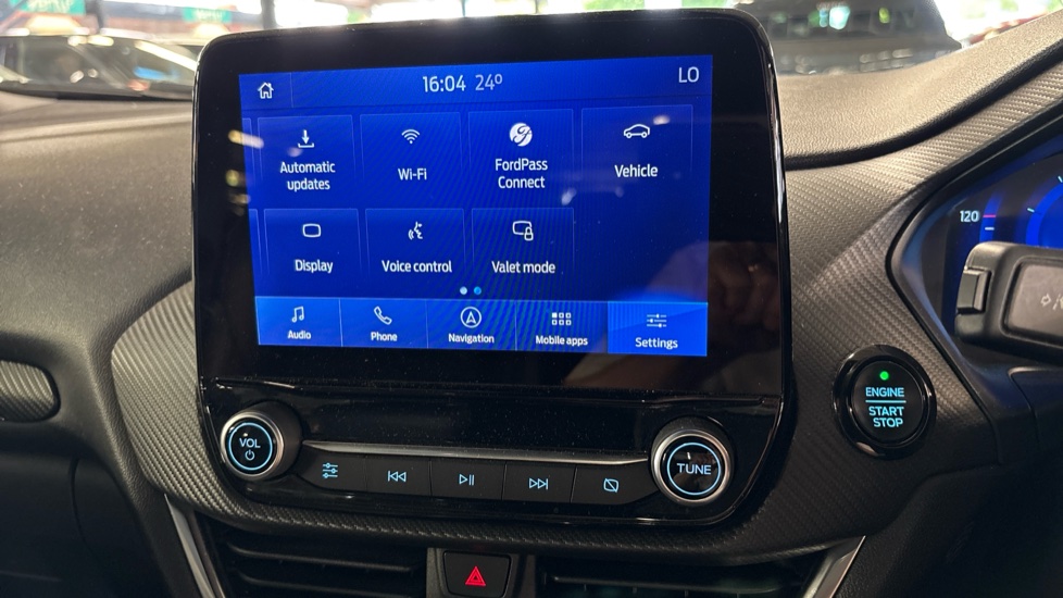 Ford Puma 1.0 EcoBoost Hybrid mHEV ST-Line X 5dr Petrol Hatchback - Image 37