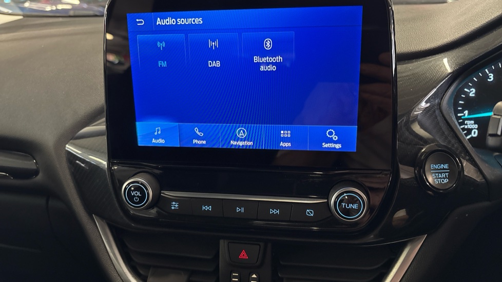 Ford Puma 1.0 EcoBoost Hybrid mHEV Titanium 5dr Petrol Hatchback - Image 35