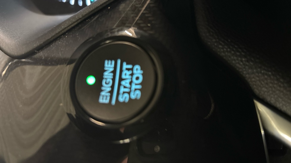 Ford Fiesta 1.0 EcoBoost Hybrid mHEV 125 Active X Edition 5dr Petrol Hatchback - Image 32
