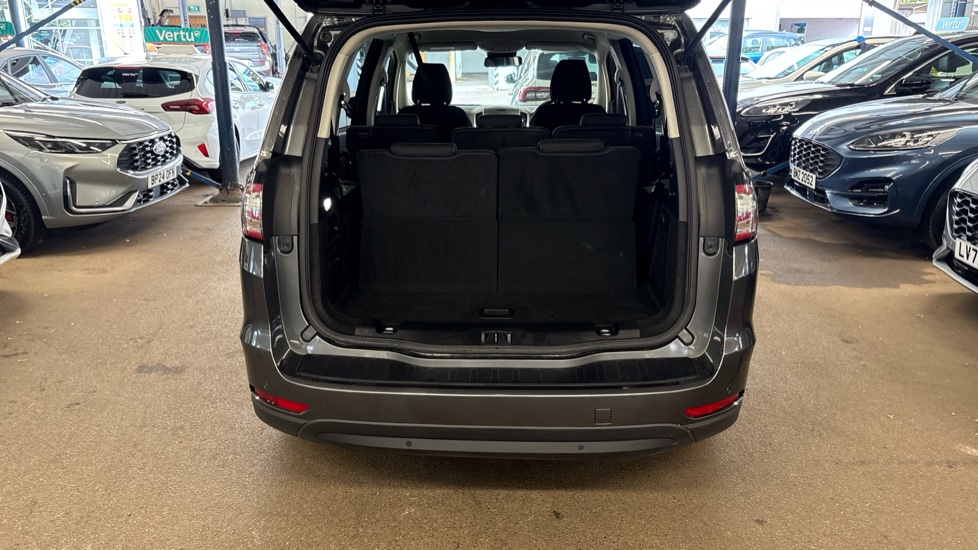 Ford Galaxy 2.5 FHEV 190 Titanium 5dr CVT Hybrid Estate - Image 4