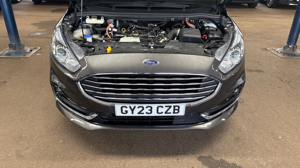 Ford Galaxy 2.5 FHEV 190 Titanium 5dr CVT Hybrid Estate - Image 8