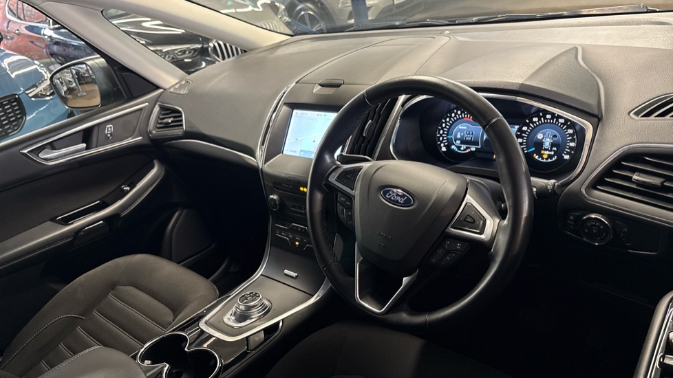 Ford Galaxy 2.5 FHEV 190 Titanium 5dr CVT Hybrid Estate - Image 11