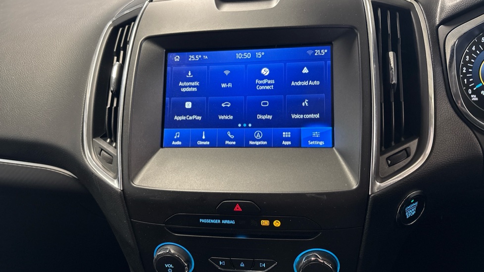 Ford Galaxy 2.5 FHEV 190 Titanium 5dr CVT Hybrid Estate - Image 40