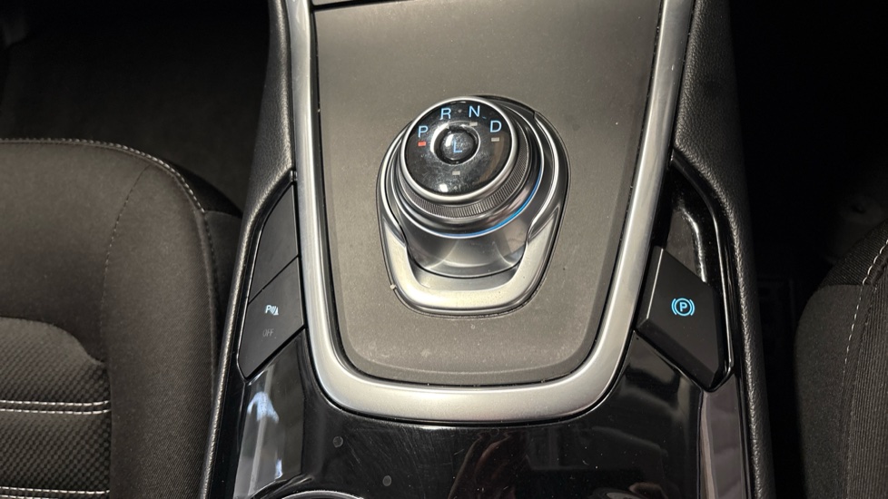 Ford Galaxy 2.5 FHEV 190 Titanium 5dr CVT Hybrid Estate - Image 44
