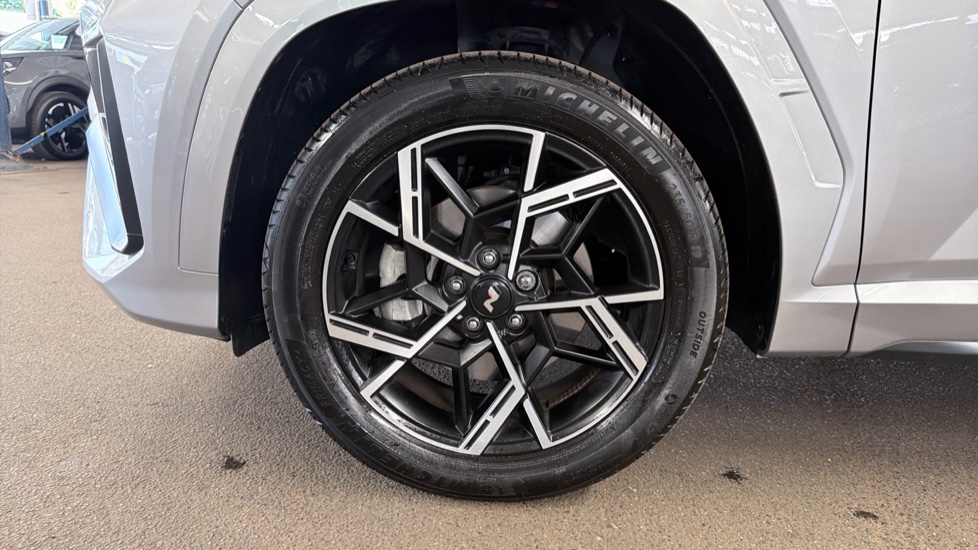 Hyundai TUCSON 1.6T N Line 5dr Petrol Estate - Image 25