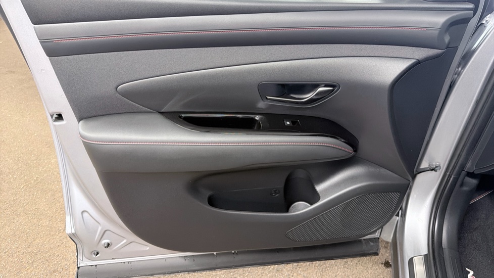 Hyundai TUCSON 1.6T N Line 5dr Petrol Estate - Image 37