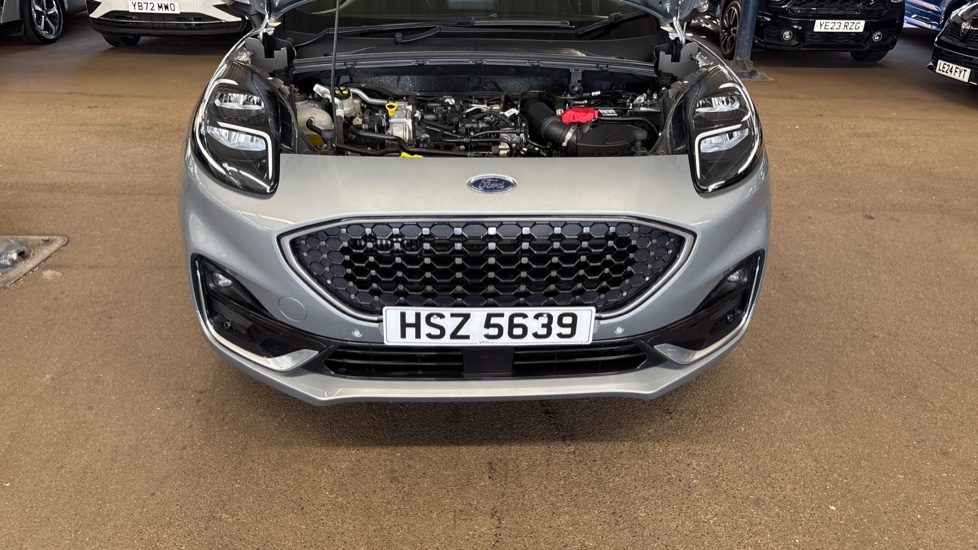 Ford Puma 1.0 EcoBoost Hybrid mHEV 155 ST-Line Vignale 5dr Petrol Hatchback - Image 8