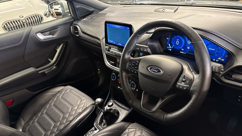 Ford Puma 1.0 EcoBoost Hybrid mHEV 155 ST-Line Vignale 5dr Petrol Hatchback - Image 14