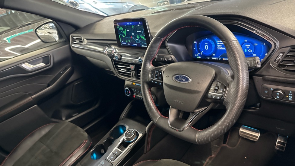Ford Kuga 2.5 FHEV ST-Line X Edition 5dr CVT Hybrid Estate - Image 11