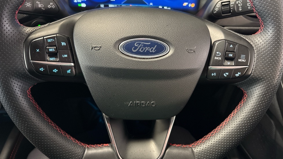 Ford Kuga 2.5 FHEV ST-Line X Edition 5dr CVT Hybrid Estate - Image 28