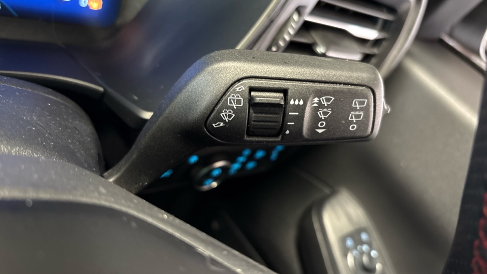 Ford Kuga 2.5 FHEV ST-Line X Edition 5dr CVT Hybrid Estate - Image 29