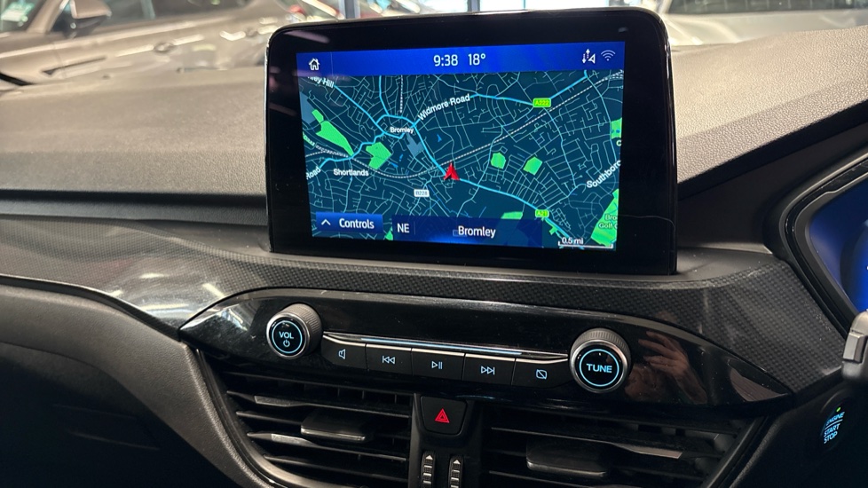 Ford Kuga 2.5 FHEV ST-Line X Edition 5dr CVT Hybrid Estate - Image 32