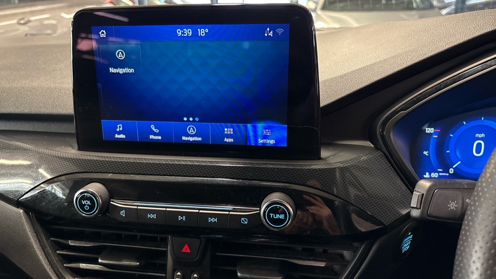 Ford Kuga 2.5 FHEV ST-Line X Edition 5dr CVT Hybrid Estate - Image 38