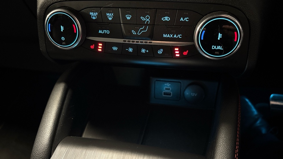 Ford Kuga 2.5 FHEV ST-Line X Edition 5dr CVT Hybrid Estate - Image 39