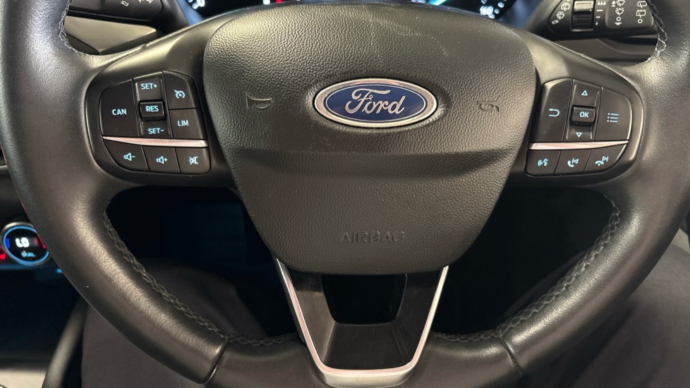 Ford Focus 1.0 EcoBoost 125 Titanium 5dr Petrol Estate - Image 28