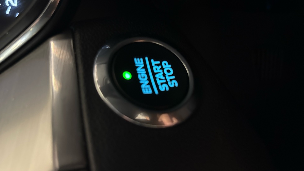 Ford Focus 1.0 EcoBoost 125 Titanium 5dr Petrol Estate - Image 31