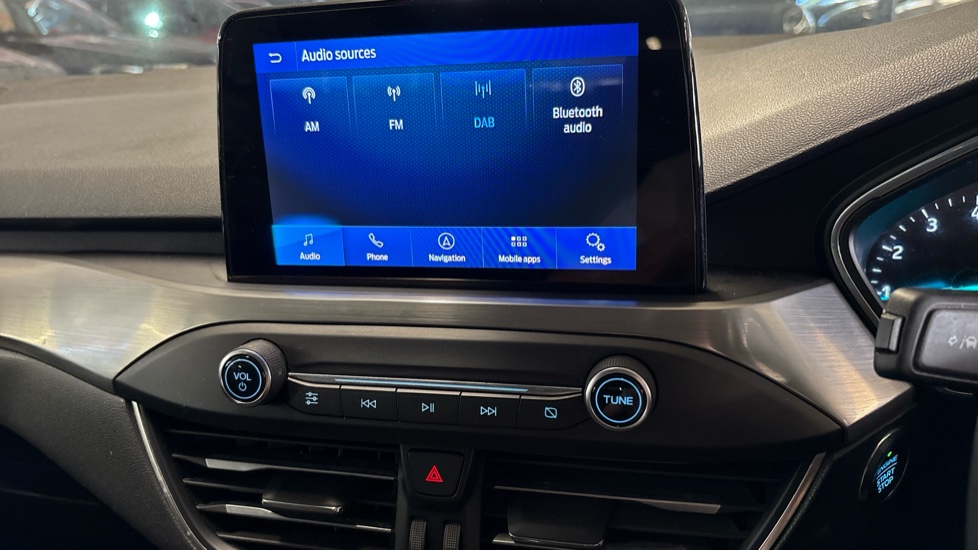 Ford Focus 1.0 EcoBoost 125 Titanium 5dr Petrol Estate - Image 35
