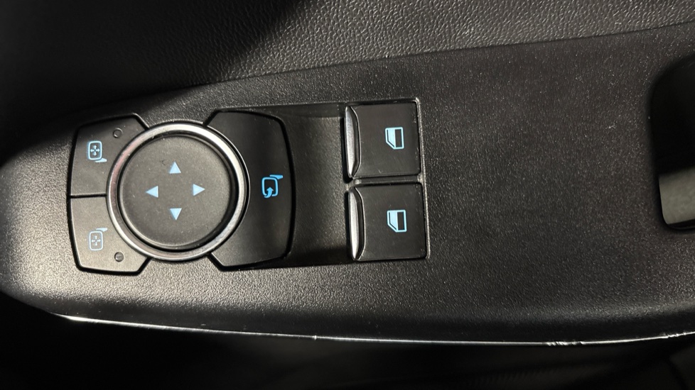 Ford Fiesta 1.0 EcoBoost Titanium 5dr Auto Petrol Hatchback - Image 21