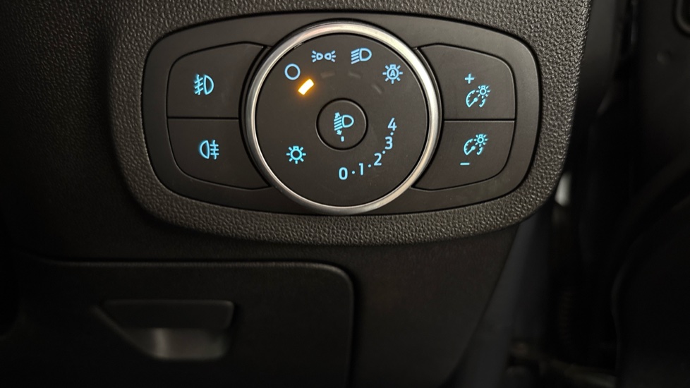 Ford Fiesta 1.0 EcoBoost Titanium 5dr Auto Petrol Hatchback - Image 24