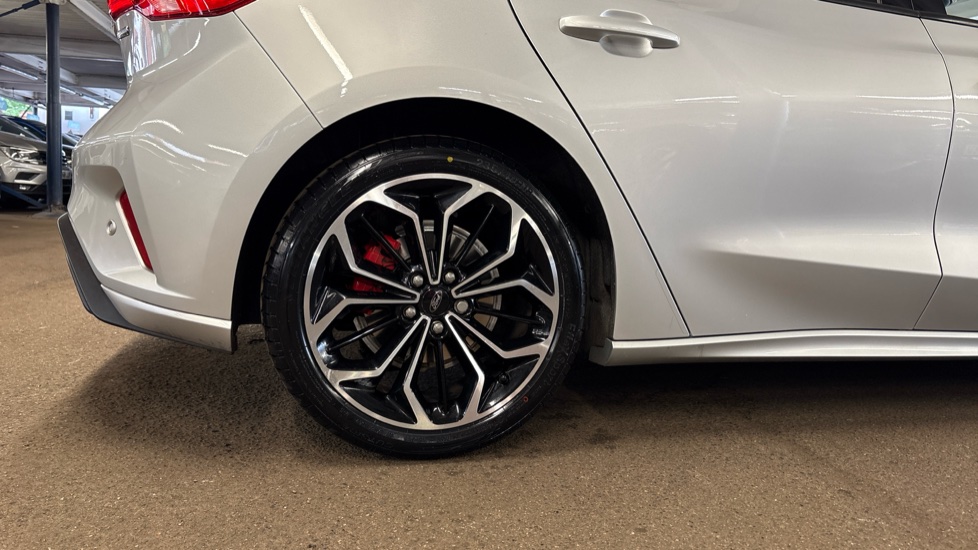 Ford Focus 1.0 EcoBoost Hybrid mHEV 125 ST-Line X Edition 5dr Petrol Hatchback - Image 7