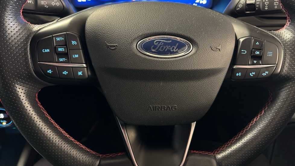 Ford Focus 1.0 EcoBoost Hybrid mHEV 125 ST-Line X Edition 5dr Petrol Hatchback - Image 28