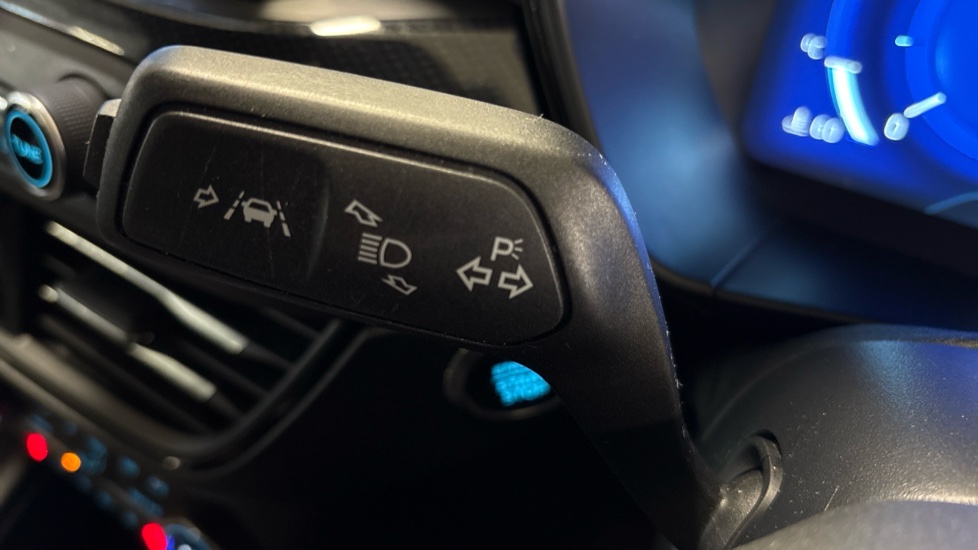 Ford Focus 1.0 EcoBoost Hybrid mHEV 125 ST-Line X Edition 5dr Petrol Hatchback - Image 30