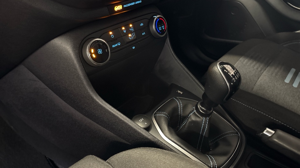 Ford Fiesta 1.0 EcoBoost Active 5dr Petrol Hatchback - Image 13