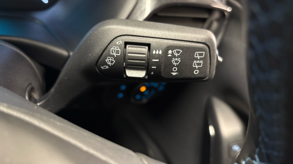 Ford Fiesta 1.0 EcoBoost Active 5dr Petrol Hatchback - Image 29