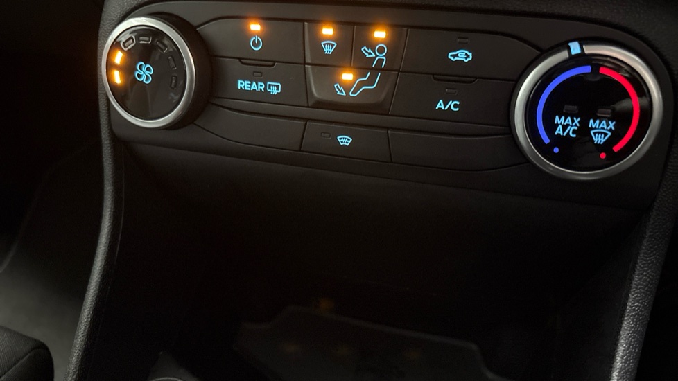 Ford Fiesta 1.0 EcoBoost Active 5dr Petrol Hatchback - Image 37