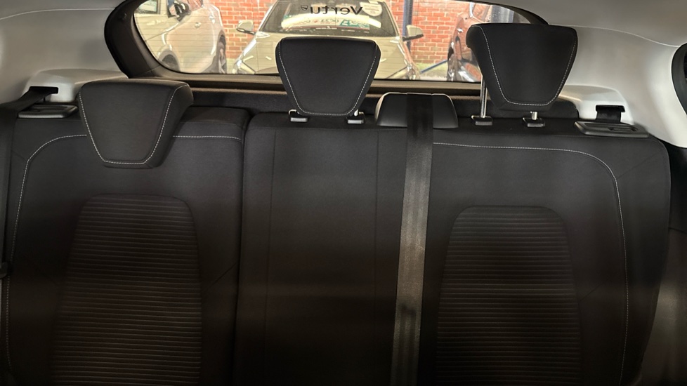 Ford Focus 1.0 EcoBoost Titanium 5dr Petrol Hatchback - Image 15