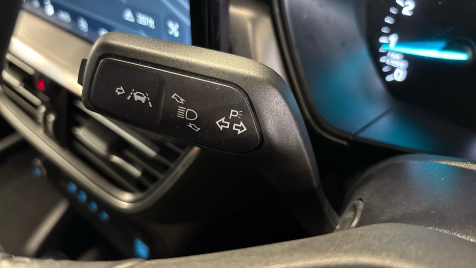 Ford Focus 1.0 EcoBoost Titanium 5dr Petrol Hatchback - Image 30