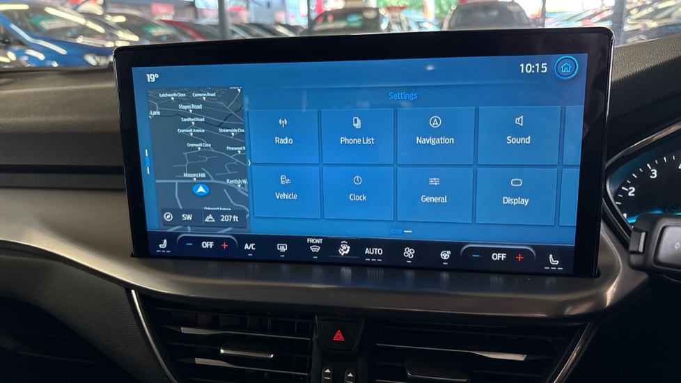 Ford Focus 1.0 EcoBoost Titanium 5dr Petrol Hatchback - Image 36