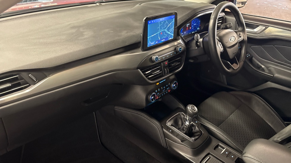 Ford Focus 1.0 EcoBoost Hybrid mHEV 125 Titanium X Ed 5dr Petrol Hatchback - Image 9